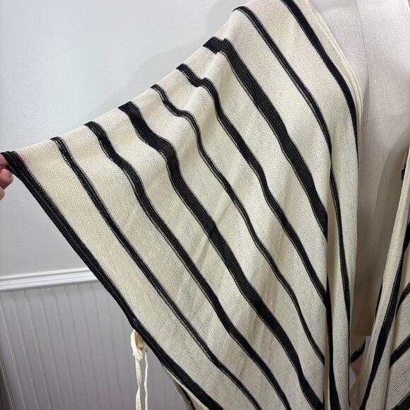 Torrid One Size Ruana Cardigan Sweater Ivory & Black Stripe Kimono Poncho Boho - Picture 12 of 12
